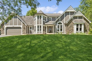 36340 N Tara Ct, Ingleside, IL 60041