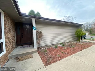 3704 Westmark Cir, Minnetonka, MN 55345