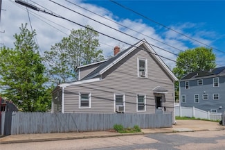 52 Luna St, Providence, RI 02904