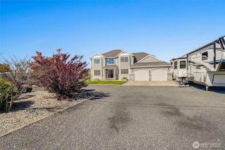 4114 Shorecrest Dr NE, Moses Lake, WA 98837