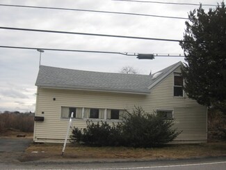 73 Witham St, Gloucester, MA 01930
