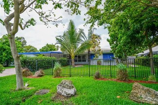 2465 SE 7th St, Pompano Beach, FL 33062