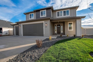 438 October Sky St, New Plymouth, ID 83655