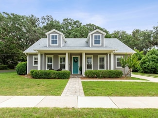 18 N 18th St, Fernandina Beach, FL 32034