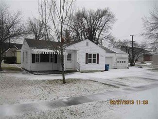 23 E Michigan St, Remington, IN 47977