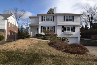 3326 Mowbray Ln, Cincinnati, OH 45226