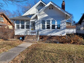 3206 Humboldt Ave N, Minneapolis, MN 55412