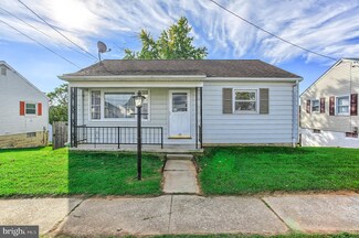 43 W High St, Windsor, PA 17366