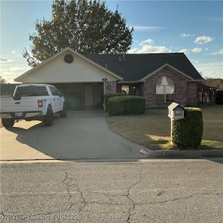103 Heather Ln, Pocola, OK 74902