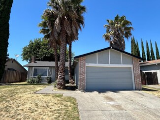 2041 Davis Dr, Fairfield, CA 94533