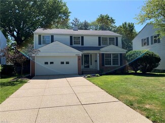 4603 Parkedge Dr, Cleveland, OH 44126