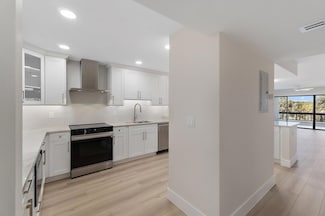 1030 Us Highway One Unit 304, North Palm Beach, FL 33408