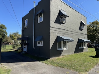 500 Church St, Dickson, TN 37055