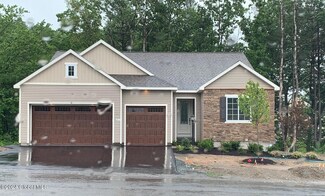 42 Wheatfield Way, Halfmoon, NY 12118