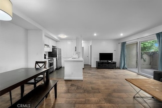 838 Coriander Dr Unit M, Torrance, CA 90502