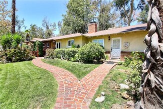 10551 Arnwood Rd, Sylmar, CA 91342