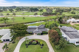 253 N Country Club Dr, Lake Worth, FL 33462