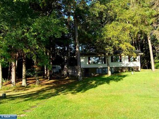 5202 Norway Dr, Gilbert, MN 55741