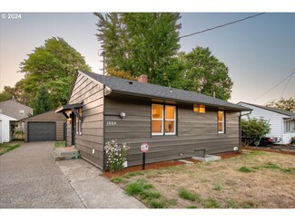 1004 Brandt Rd, Vancouver, WA 98661