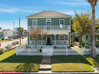 1001 Avenue K, Galveston, TX 77550