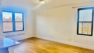 150-40 71st Ave Unit 4 G, Flushing, NY 11367