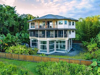 23 MacHida Ln, Hilo, HI 96720