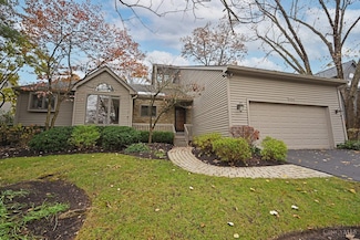 104 Bentwood Ct, Blue Ash, OH 45241