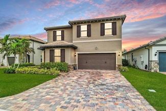 4819 Chantilly Rd, Wellington, FL 33467