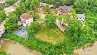 2 Magnolia Bend Dr, Houston, TX 77024
