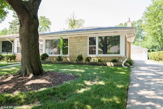 233 Thelin Ct, Wilmette, IL 60091