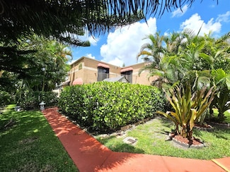 6163 Seven Springs Blvd Unit 26c, Greenacres, FL 33463