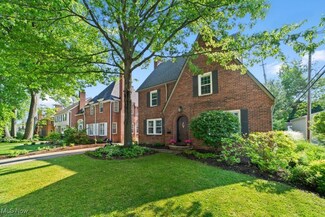3725 Sutherland Rd, Shaker Heights, OH 44122