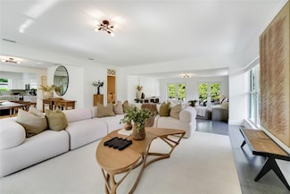 145 NE 110th St, Miami, FL 33161