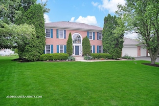 4 Dryden Ct, Algonquin, IL 60102