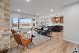 1135 E Thompson Place, Tea, SD 57064