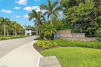 3745 Fieldstone Blvd Unit 107, Naples, FL 34109