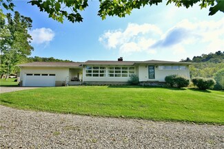 239 Metz Rd, Tarentum, PA 15084