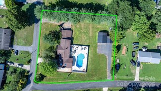 2596 Sweetbriar Cir, Lenoir, NC 28645
