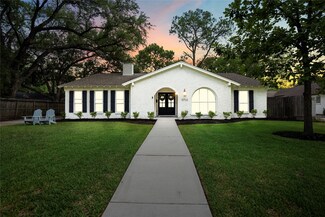 10722 Sugar Hill Dr, Houston, TX 77042
