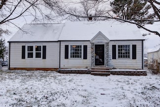 2157 W Phelps St, Springfield, MO 65802