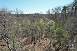 6073 Oglesby Ln, Hickory, NC 28602