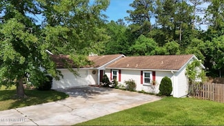 1334 Diller Rd, Ocean Springs, MS 39564