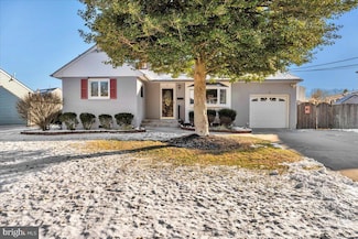 5 Biscayne Blvd, West Deptford, NJ 08096