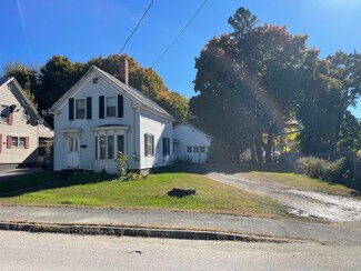 11 East St, Skowhegan, ME 04976