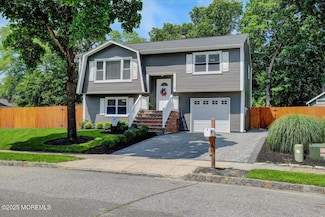 9 Minuteman Rd, Hazlet, NJ 07730