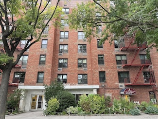 140-15 Holly Ave Unit 6M, Flushing, NY 11355
