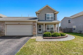 1349 Cape Cod Ln, Pingree Grove, IL 60140