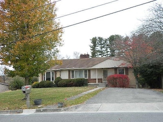 642 Anderson Ave, Marion, VA 24354