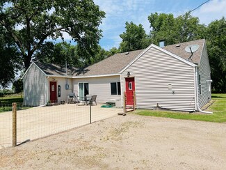189 S 2nd St, Mansfield, SD 57460
