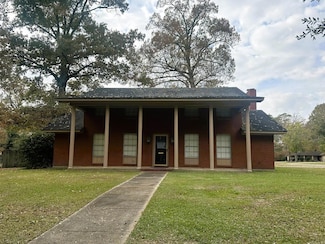 1400 Chestnut St, Crossett, AR 71635